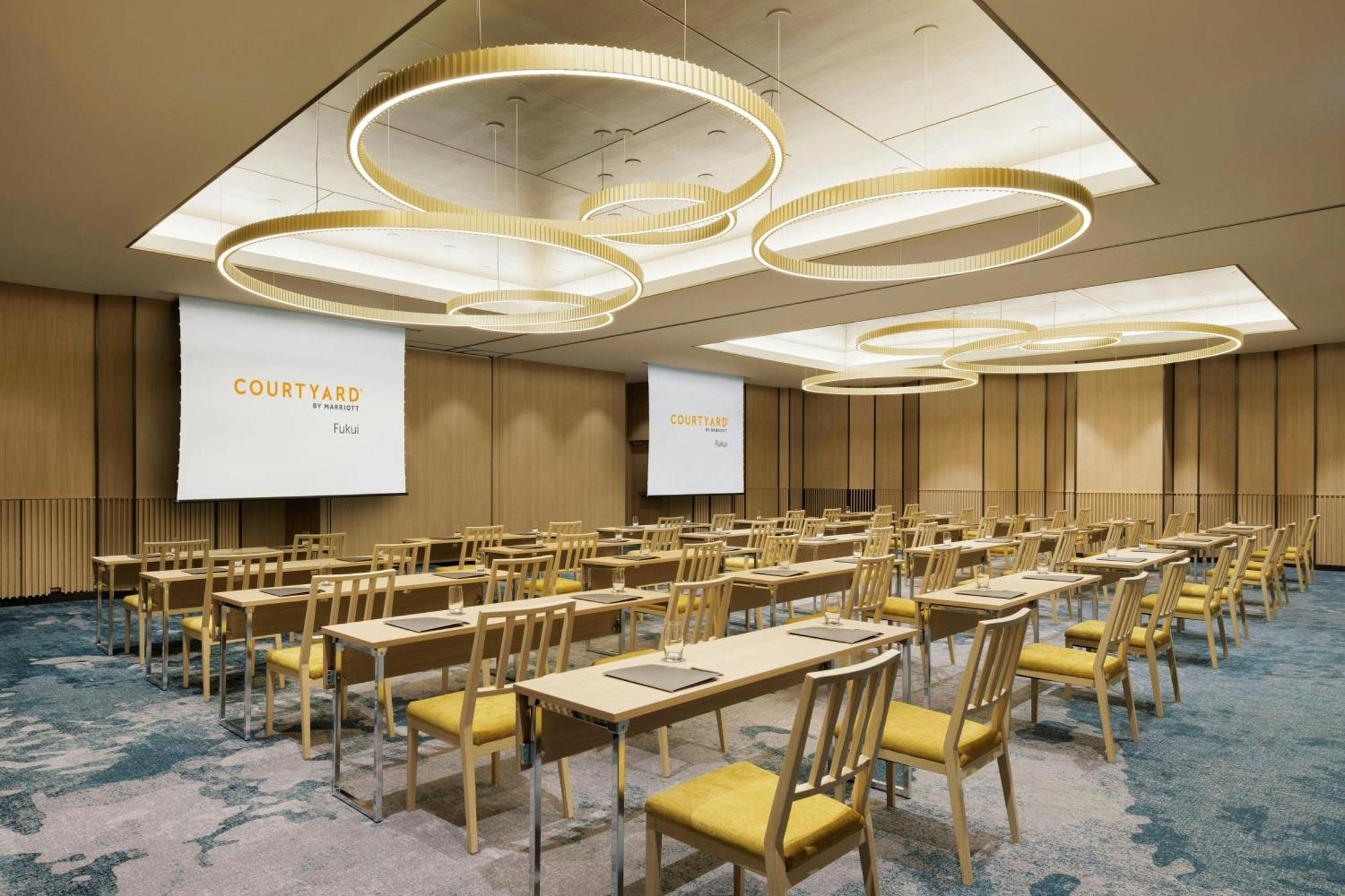 Courtyard By Marriott Fukui Hotel Exterior foto